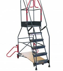 Escabeaux à immobilisation automatique de 5 à 15 marches